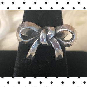 James Avery Bow Ring Size 4 and 3/8